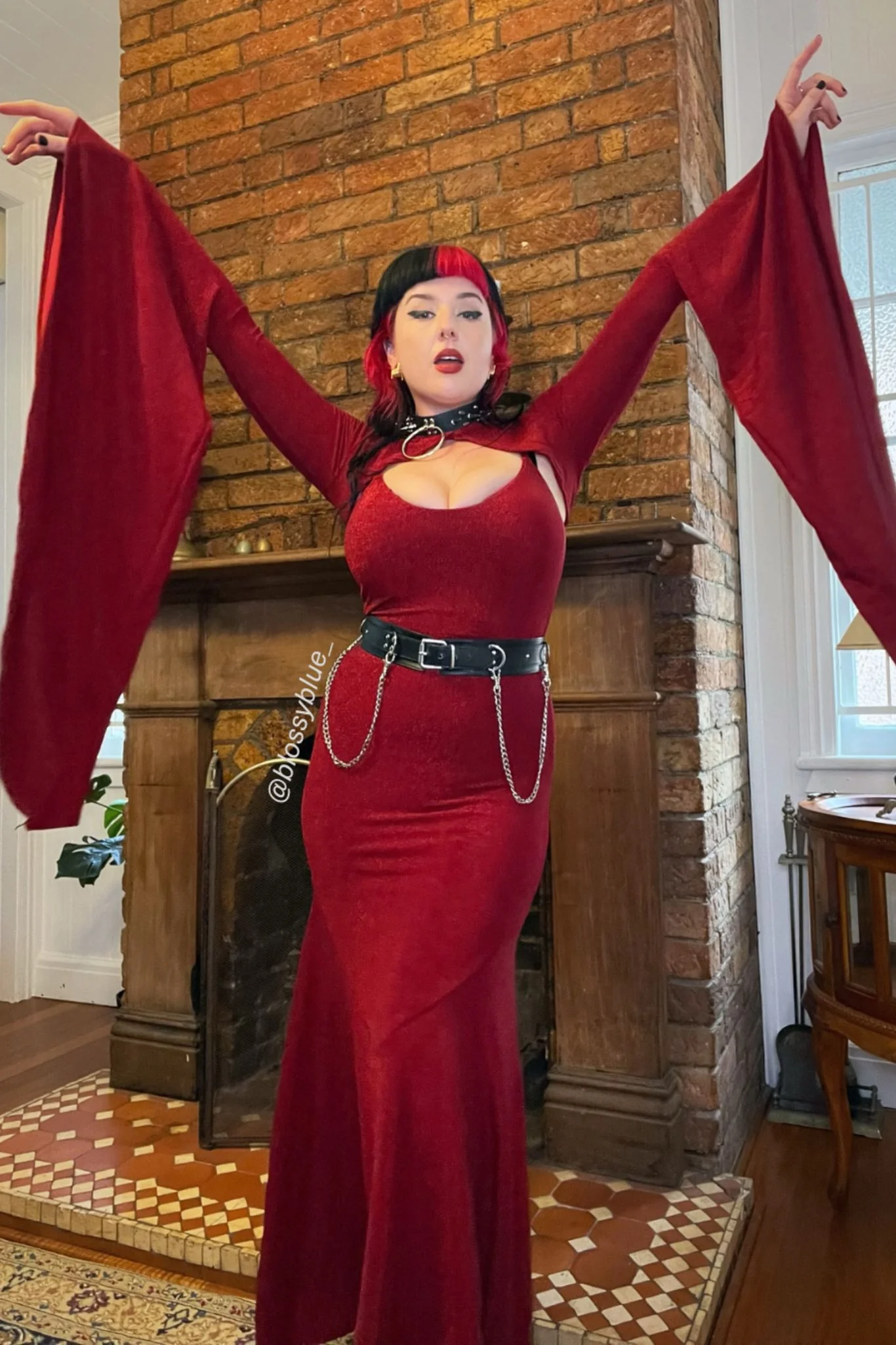Holiday Party Mrs Addams Shrug - Image 8