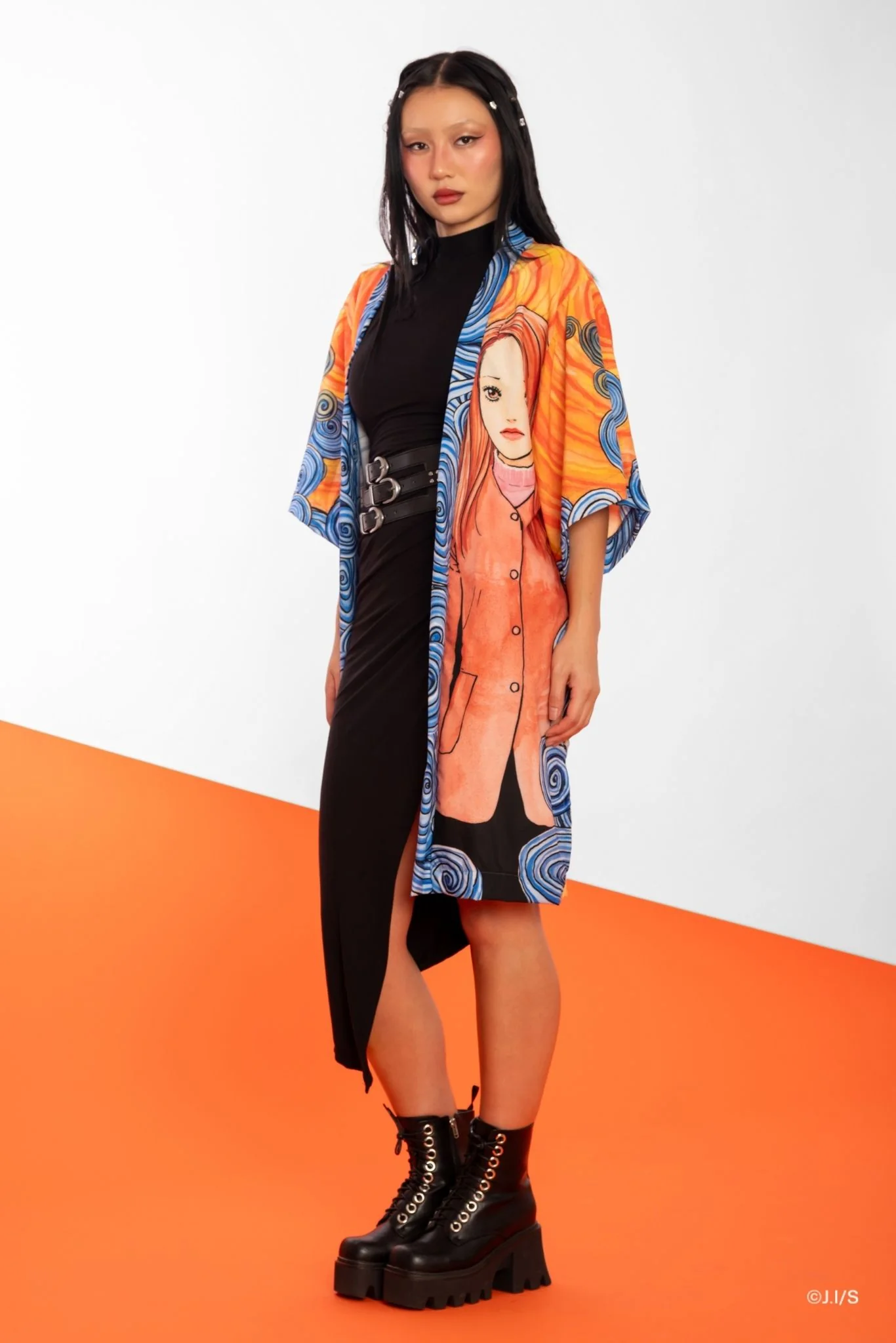 Into Madness Robe - Image 10