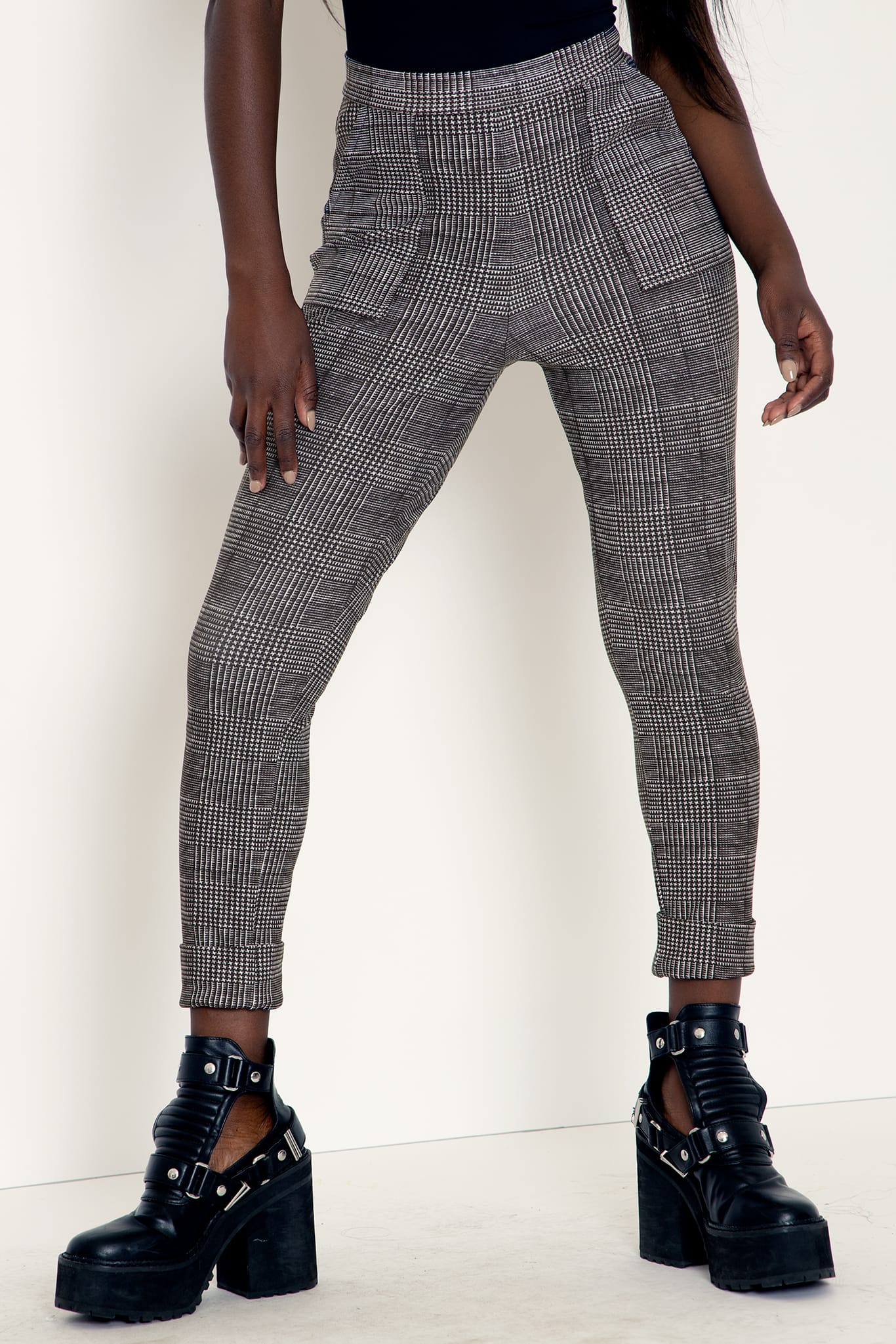 Tweed Mono Cuffed Pants - Image 5