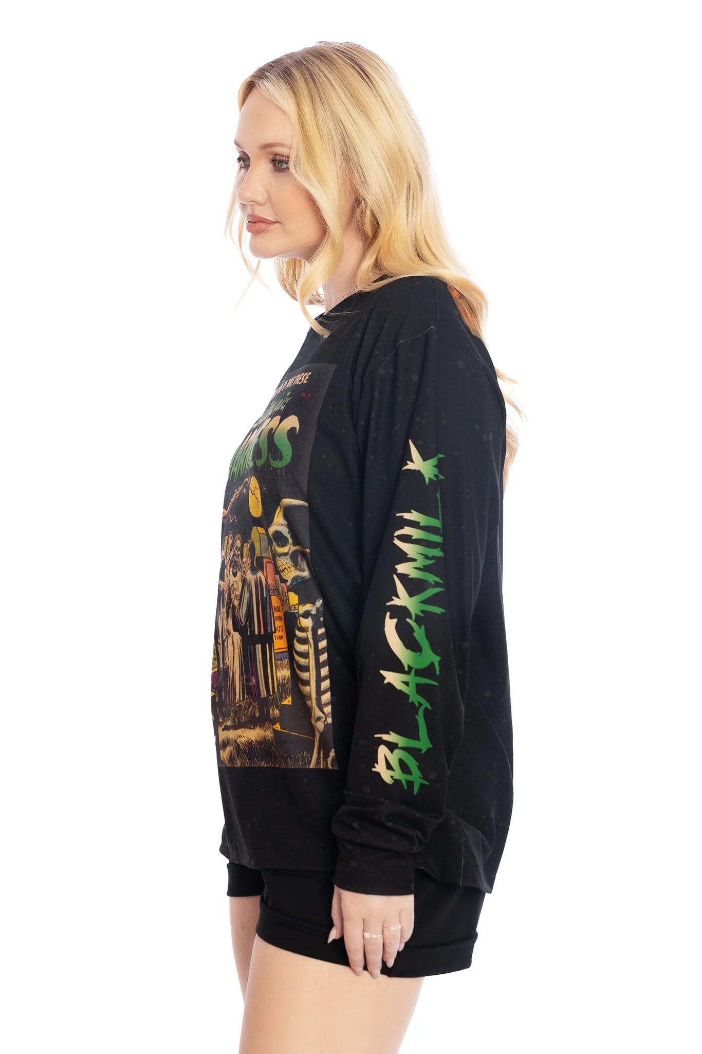Weird Tales Boyfriend Tee - Image 6